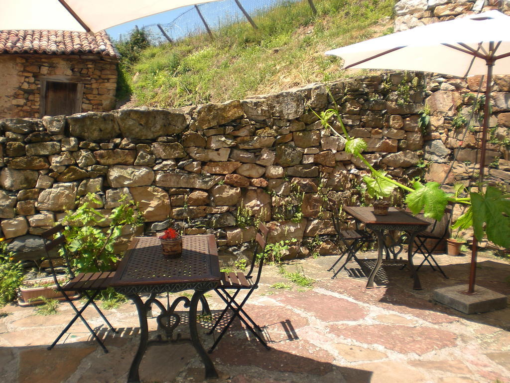 Hotel Rural Genestoso ภายนอก รูปภาพ